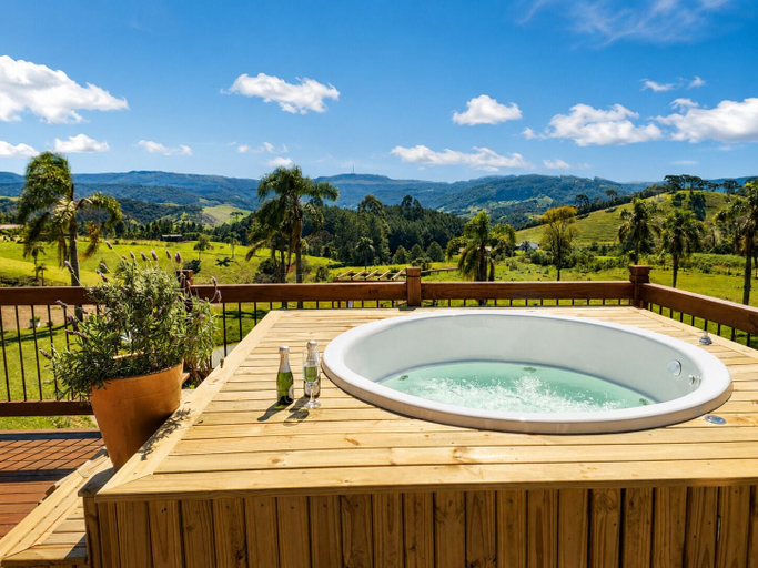 Sport & Beauty, Cabana Pôr-do-Sol com Jacuzzi + Hidro em Rancho Queimado - SC, Rancho Queimado