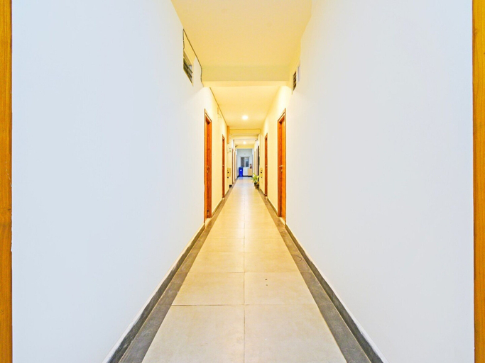 Interior 3, Deluxe Rrr Inn, Hyderabad