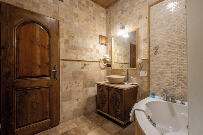 Bathroom 5, Cappadocia Inn Cave Hotel, Nevşehir