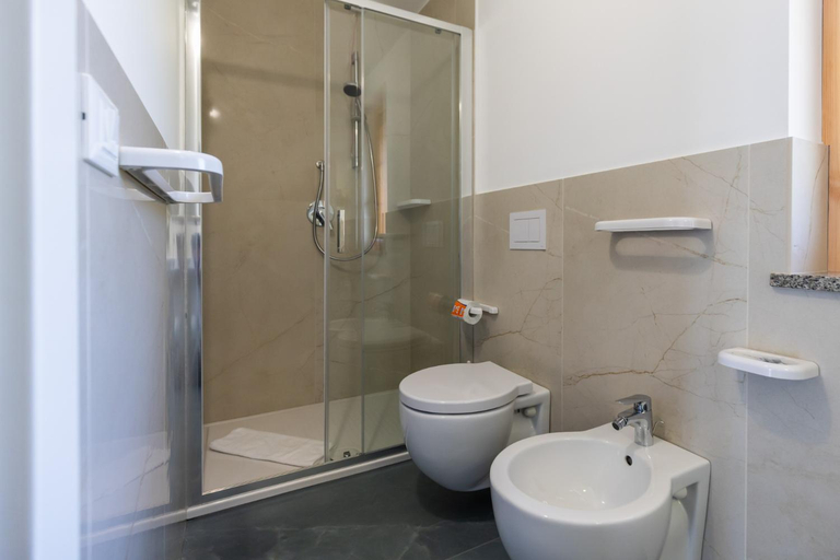 Bathroom 4, Hotel Residence Il Gattopardo, Vibo Valentia
