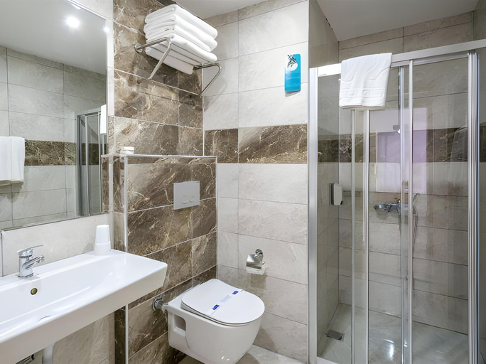 Bathroom 4, Blue Star Hotel, Fethiye