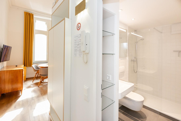 Bathroom 3, statthaus - statt Hotel, Köln
