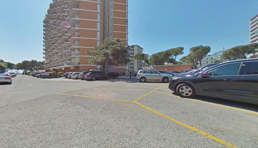 Property grounds 3, Beachfront Apartment With two Pools, Udine