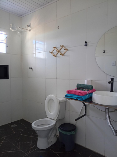 Bathroom 4, Pousada Fernandes, Três Corações