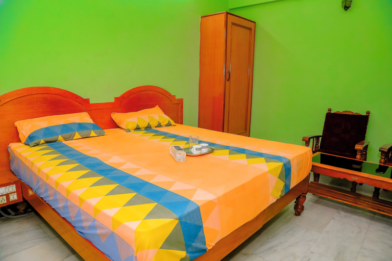 Room 5, Park Palace Inn, Erode