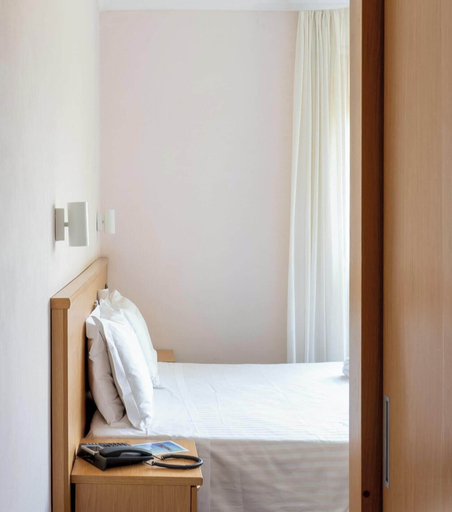Room 2, Hotiday Bordighera, Imperia