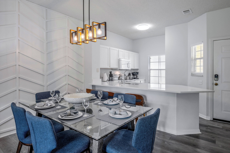 In-room dining 2, Ei8555 - 3BR House Near Disney, Osceola