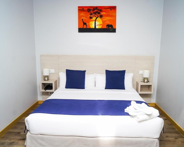 Bedroom 2, LE GRAND HOTEL DE THIES, Thiès