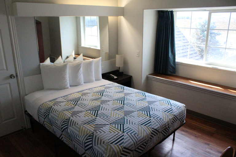 Bedroom 3, Motel 6 Idaho Falls, ID - Snake River, Bonneville