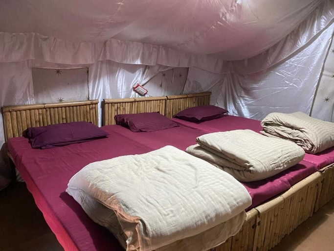 Bedroom 4, Cradle of Life, Garhwal