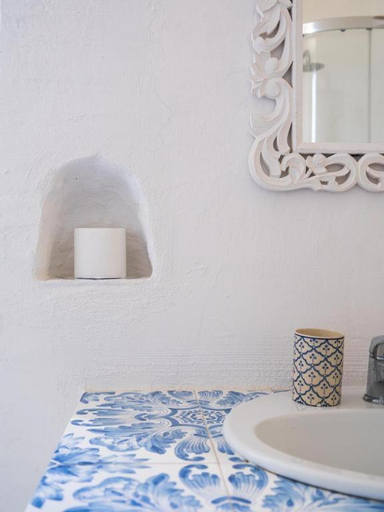 Bathroom 3, Ponteronico Resort, Caserta
