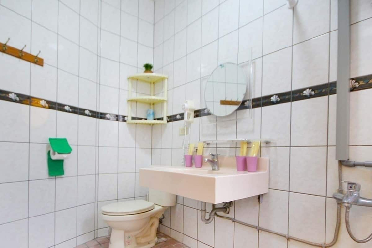 Bathroom 5, Ju jiu House, New Taipei City