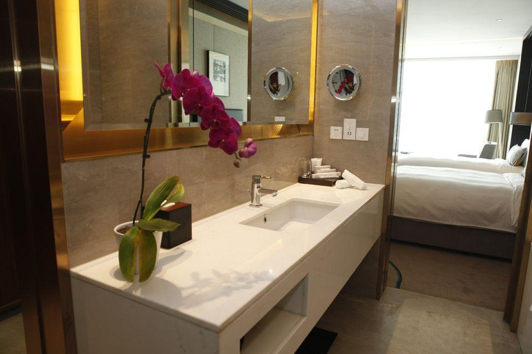 Bathroom 5, Sunrise Hotel Beijing, Beijing