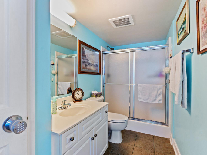 Bathroom 3, Oceanfront Get Away, Horry