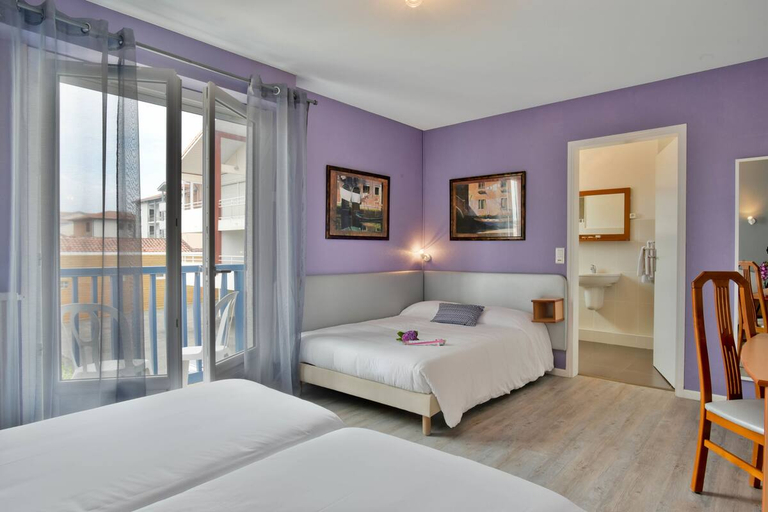 Bedroom 5, Logis Hôtel De France, Landes