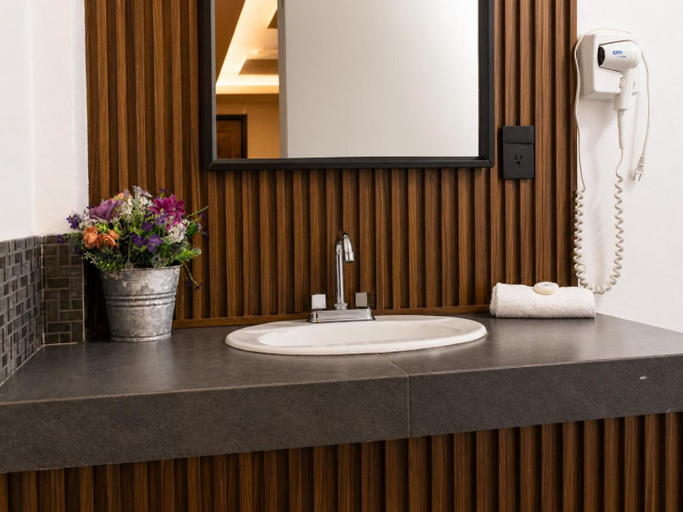 Bathroom 2, Vista Zacatlan Hotel, Chignahuapan
