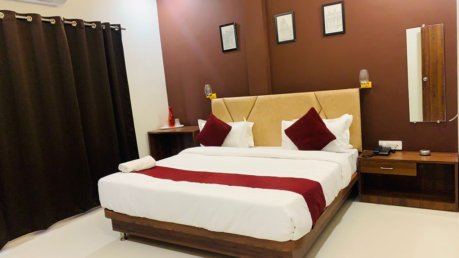 Room 4, Hotel RM INN & RESTAURANT, Indore
