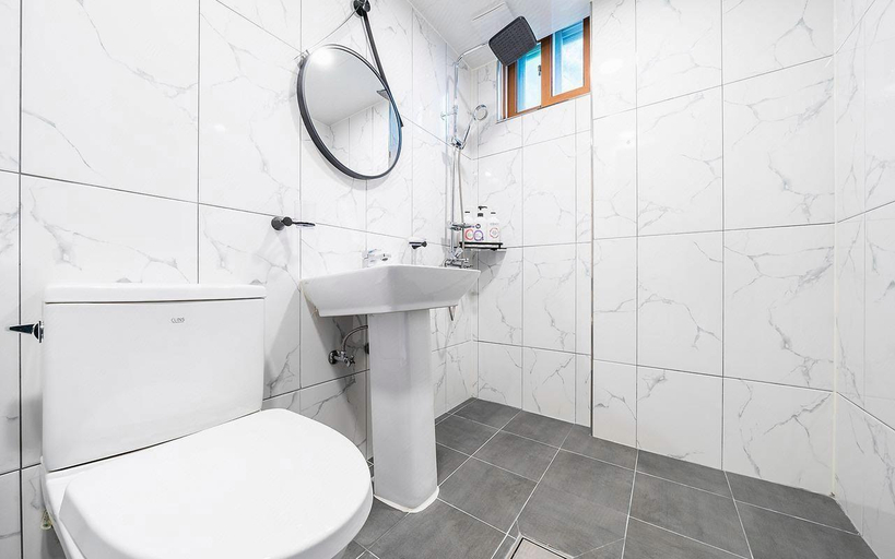 Bathroom 3, Sokcho Travel Hotel, Goseong