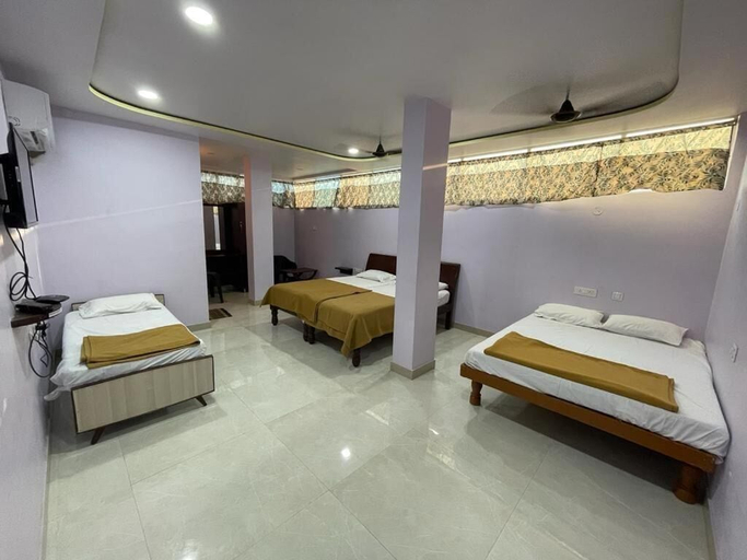 Room 5, BMR BALA LODGE, Kurnool