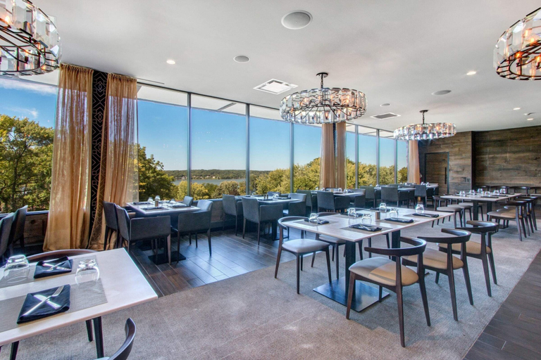 Interior 5, Modern Lake Geneva Condo With Pool and Patio, Walworth