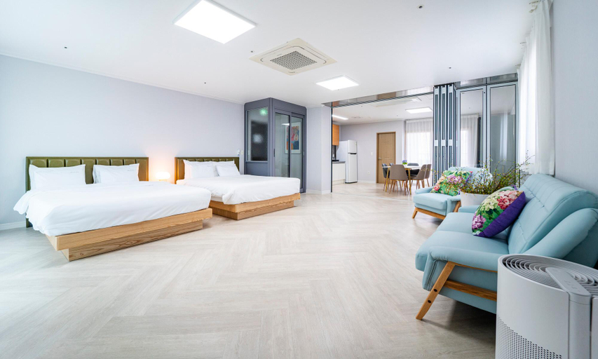 Bedroom 2, Busan Alibaba Pension, Haeundae