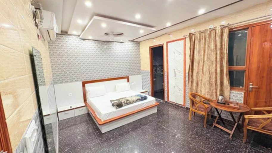 Room 2, Fabhotel Rc Residency, Gautam Buddha Nagar