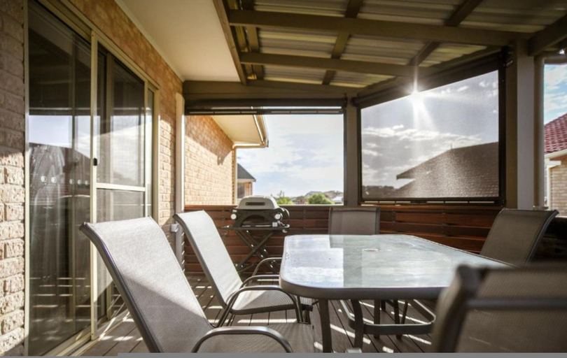 Room 2, Seabreeze Esperance in West Beach, Esperance