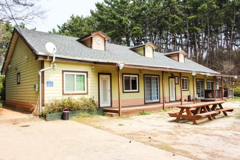 Exterior & Views 1, Taean Insta Pension, Taean