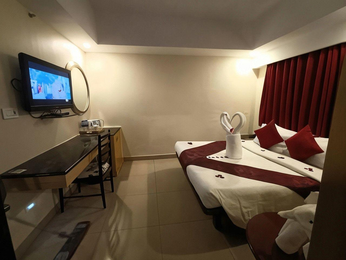 Bedroom 5, Hotel Savera, Chennai