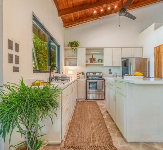 Room 5, Casa Carlita at Hidden Palms, Nicoya