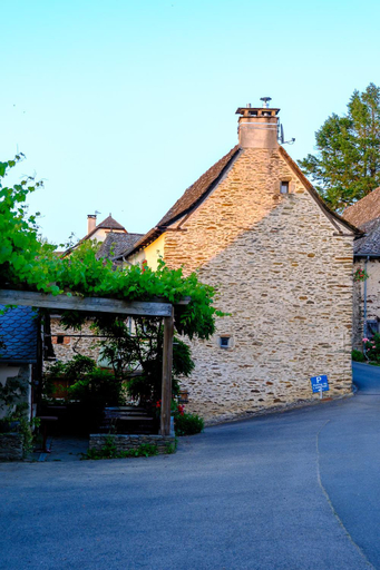 Others 2, Auberge du Fel, Aveyron