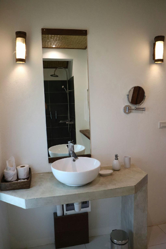 Bathroom 3, Mahogany Resort and Spa, El Nido