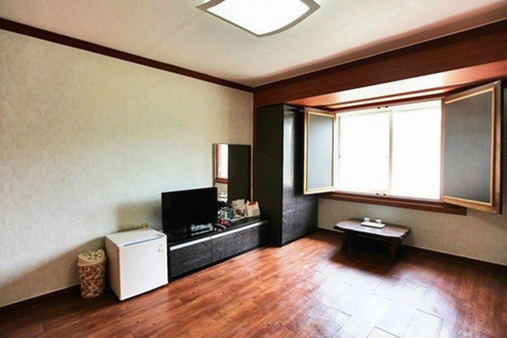 Others 5, Baegyang Hotel, Jangseong