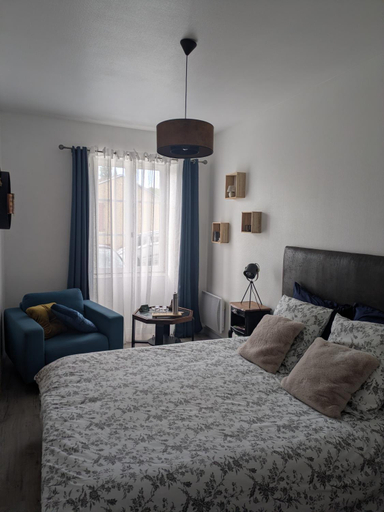 Bedroom 2, Les chambres du vieux quartier, Deux-Sèvres