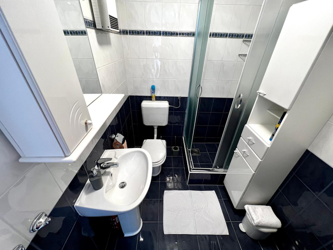 Bathroom 3, Apartments Lokunja, Pag
