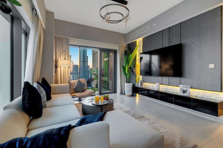 Living area 4, Spacious 3.5BR Burj LED View High Floor, Dubai
