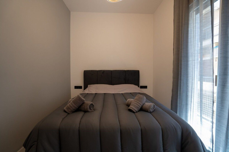 Room 4, Brand New Spacious 3BR Apartment, Attica