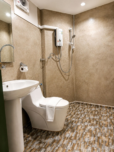 Bathroom 4, Kenikar Raintree Resort Chumphon, Muang Chumphon