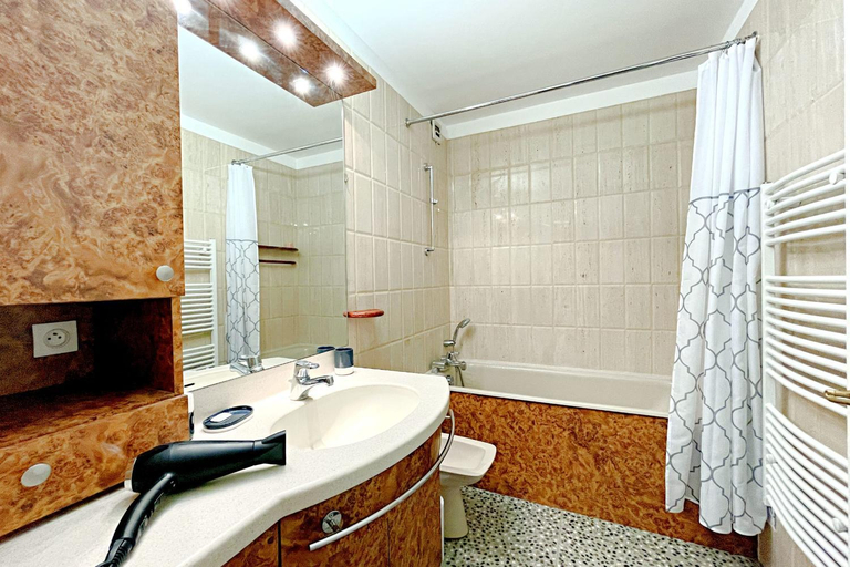 Bathroom, 3 Bedroom - Heart of Annecy, Haute-Savoie