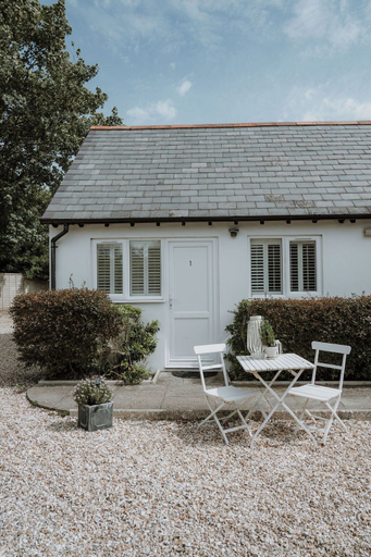 Others 3, The Beach House, West Sussex