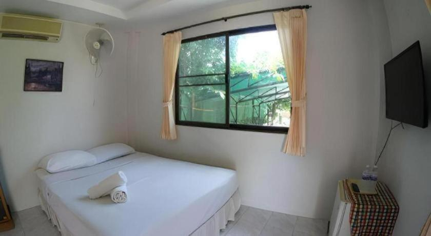 Bedroom 2, Naiyang Cottage, Phuket Island