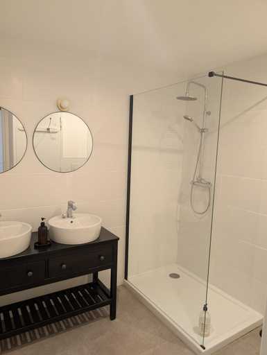 Bathroom, Maison Mazille, Saône-et-Loire