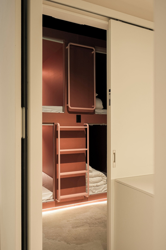 Room 2, Jh blossom capsule & cabin hotel, Busanjin