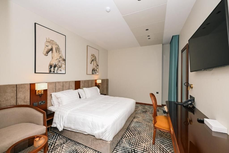 Room 2, Qira Hotel, Makkah