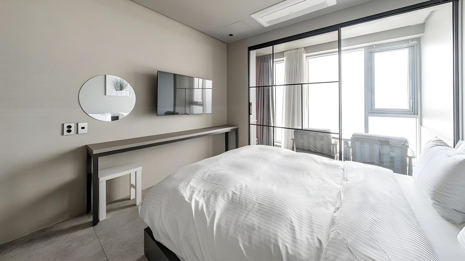 Bedroom 3, Daynice hotel, Boryeong