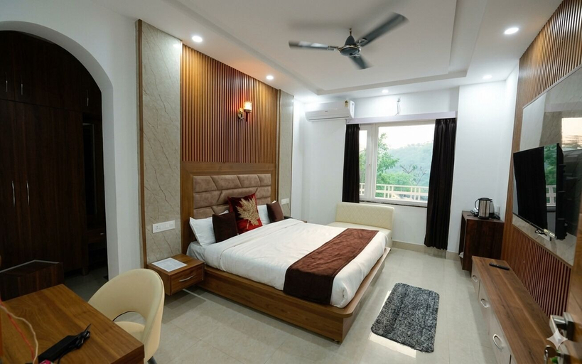 Room 5, Jayati Palace Hotel, Garhwal