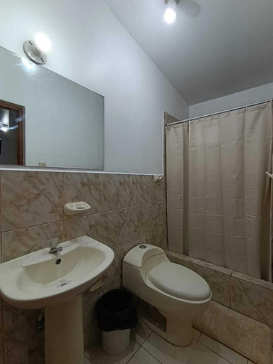 Bathroom, ANGELES HOTEL, Huaral