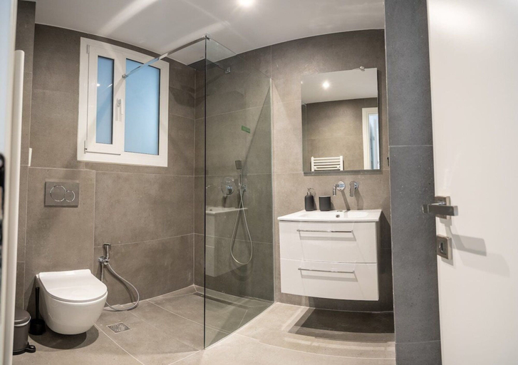 Bathroom 3, Brand New Spacious 3BR Apartment, Attica