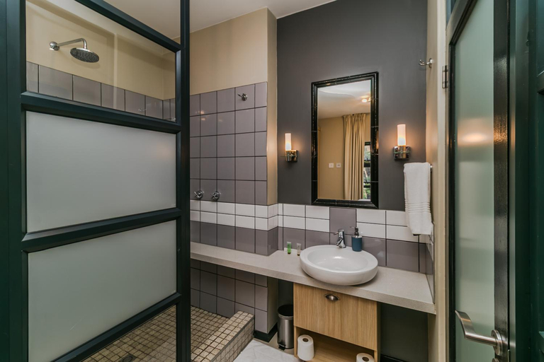 Bathroom 3, Easy Stay - The Vantage Rosebank, City of Johannesburg