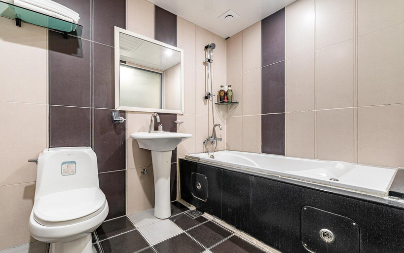 Bathroom 3, Chuncheon Feel, Chuncheon